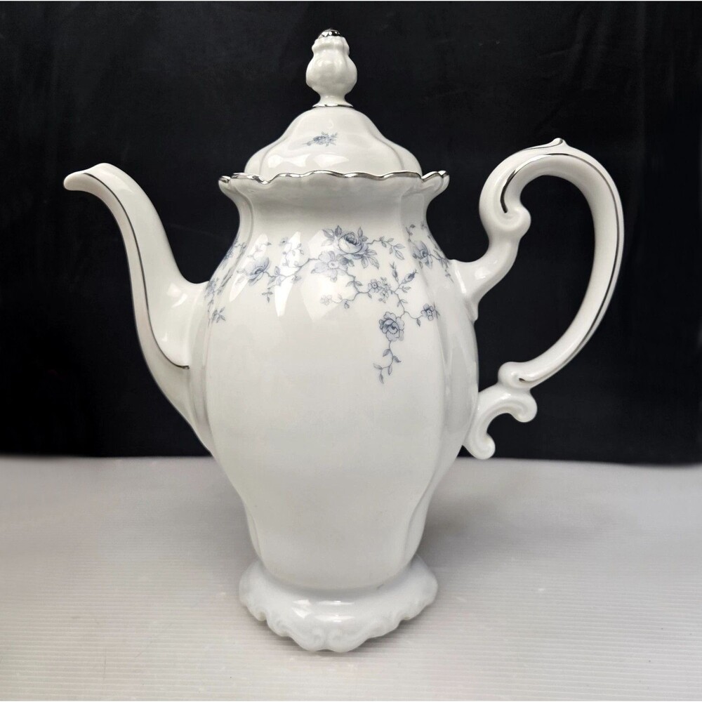 Johann Haviland Blue Garland Porcelain Coffee Pot w/ Lid Bavaria Germany Vintage